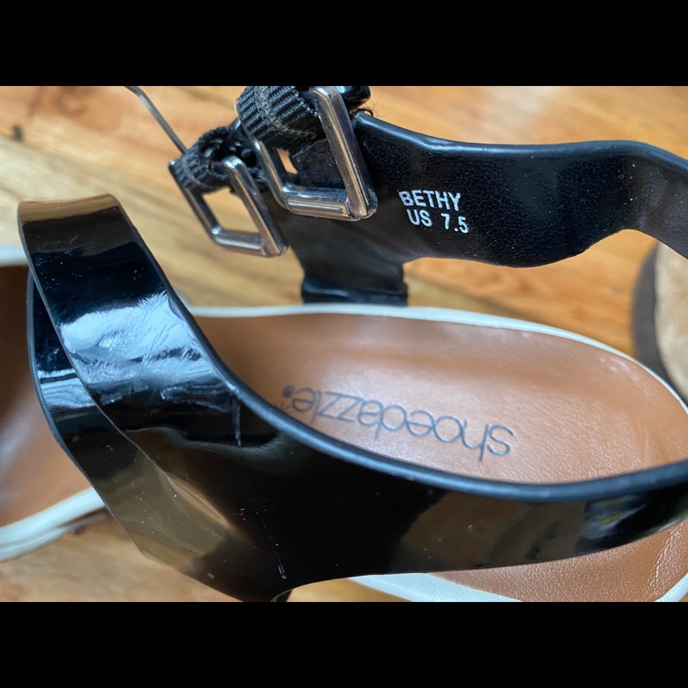 Wedge - Picture 4 of 4
